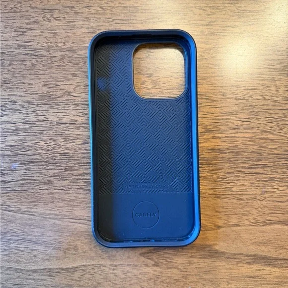 Casely Sage Garden Green Floral Bold + MagSafe iPhone 14 Pro case - Picture 3 of 5